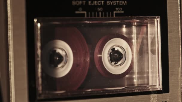 Reproducción Audiocassette Grabadora Cinta Retro Grabador Reproducción Casete Audio Transparente — Vídeos de Stock