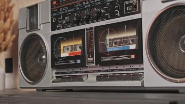 Musica Lettore Boombox Vintage Suono Analogico Una Vecchia Cassetta Audio — Video Stock