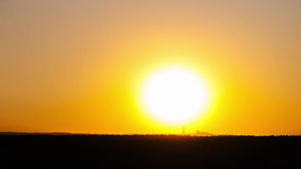 Дивовижний Захід Сонця Рухається Вниз Чистому Помаранчевому Небі Таймлапс Dci — стокове відео