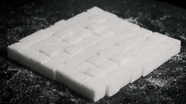 Kostki Cukru Obracają Się Bliska Wiele Białych Kostek Cukru Rafinowanego — Wideo stockowe