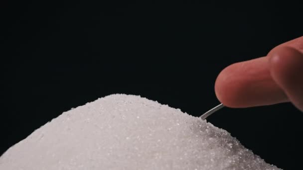 Measure Full Teaspoon White Granulated Sugar Pile Sugar Slow Motion — Stock Video