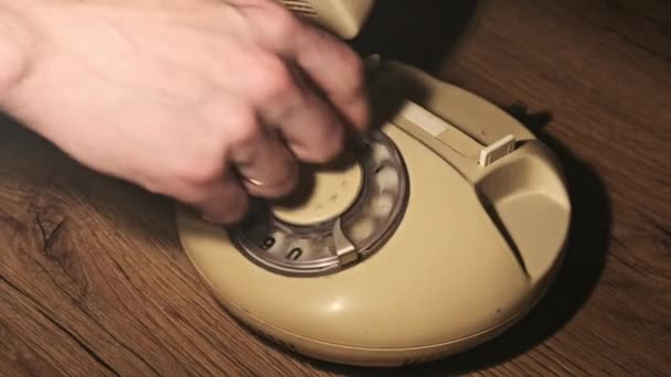 Набираю Экстренный Номер 911 Старом Ротационном Телефоне Ретро Телефон Телефоном — стоковое видео