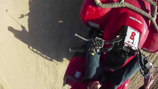 Montar Quad Bikes Desierto Egipto Conducción Vehículos Todo Terreno Aventuras — Vídeo de stock