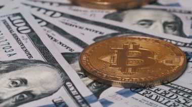 Bitcoin, Ethereum ve diğerleri de dahil olmak üzere çeşitli altın kripto paralar 100 dolarlık banknotta ele geçirildi. Finansal, kripto ve teknoloji projeleri için mükemmel..