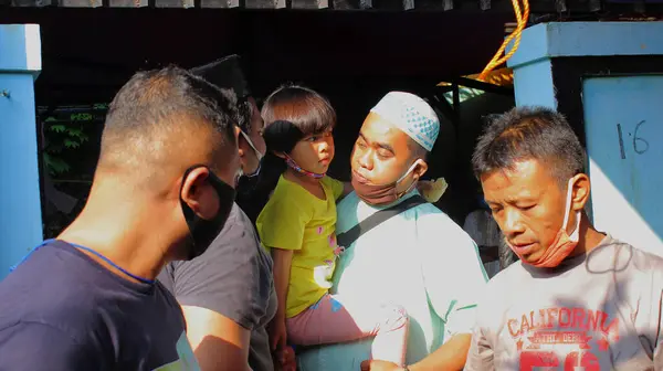 Dżakarta Indonezja 2020 Słoneczny Poranek Muzułmanie Świętują Eid Adha Mimo — Zdjęcie stockowe