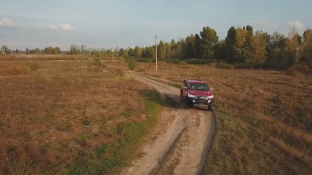 Ukraina Kiev Oktober 2020 Rød 4X4 Pickup Med Toyota Hilux – stockvideo