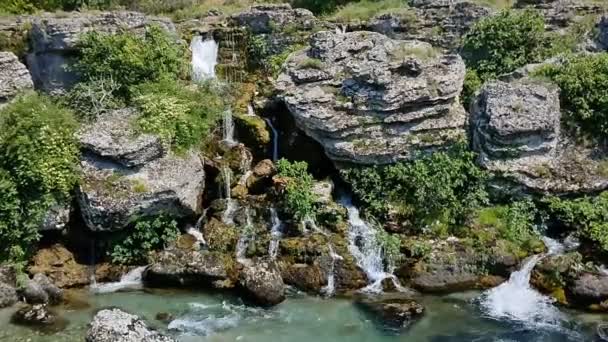 Rio Grande Rápido Transformando Cachoeira Podgorica Paisagens Pontos Turísticos Natureza — Vídeo de Stock