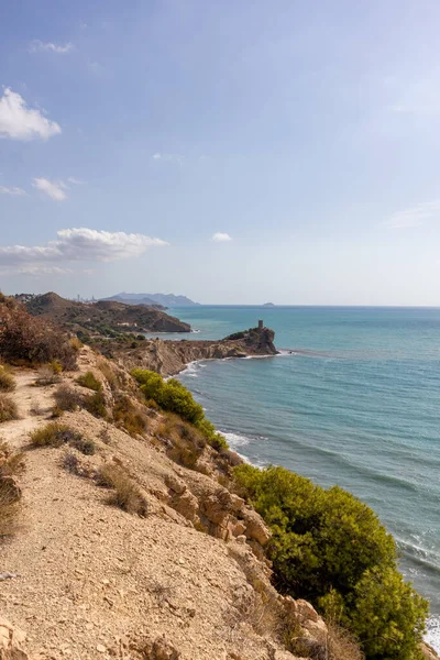 西班牙南部地中海的海滩和悬崖 科斯塔布兰卡 瓦伦丁社区里的阿利坎特和德纳之间 — 图库照片