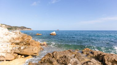 İspanya 'nın güneyindeki plajlar, kayalıklar ve turistik yerler. Valensiyalı Topluluğunda beyaz sahil.