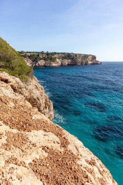 Mayorka, İspanya, Avrupa 'daki körfezler, plajlar ve uçurumlar. Akdeniz 'deki Palma de Mallorca.