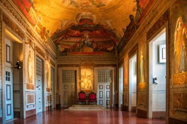 Mafra, Portekiz. 12 Kasım 2022. Mafya Ulusal Sarayı, Portekiz krallarının yazlık evlerinden biriydi, şimdi ise bir müze..