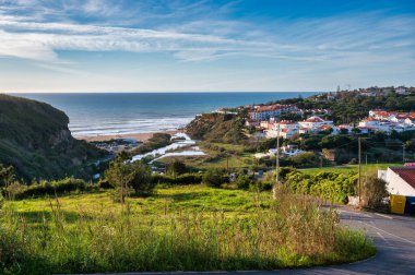 Ericeira 'daki Sao Luorenco plajı, Ericeira Portekiz' deki dünya sörf rezervinin bir parçasıdır..