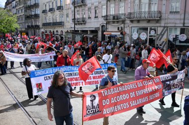 Lizbon, Portekiz. 01/05/2025. Uluslararası İşçi Bayramı münasebetiyle Mayıs 'ta düzenlenen CGTP-in mitingi ve işçi hakları ve sosyal adaleti savunması.