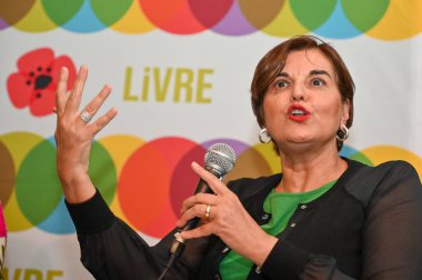 Lizbon, Portekiz. 08_05_2025. Lizbon 'da LIVRE tarafından düzenlenen Özgürlük Kültürü etkinliği. Tartışma, Avrupa seçimleri öncesinde siyasi liderler ve kültürel kişileri bir araya getirdi