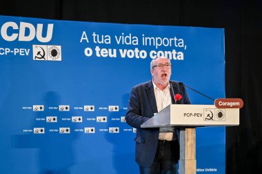 Lizbon, Portekiz. 11 Mayıs 2025. CDU, yaklaşan parlamento seçimleri kapsamında Lizbon 'daki Carlos Lopes Pavyonu' nda bir miting ve kutlama düzenledi..