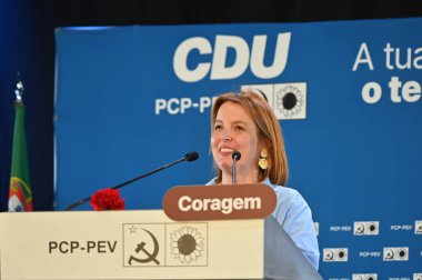 Lizbon, Portekiz. 11 Mayıs 2025. CDU, yaklaşan parlamento seçimleri kapsamında Lizbon 'daki Carlos Lopes Pavyonu' nda bir miting ve kutlama düzenledi..
