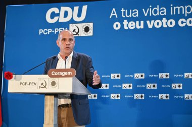 Lizbon, Portekiz. 11 Mayıs 2025. CDU, yaklaşan parlamento seçimleri kapsamında Lizbon 'daki Carlos Lopes Pavyonu' nda bir miting ve kutlama düzenledi..