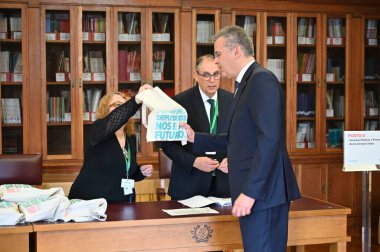 Lizbon, Portekiz. 03 Haziran 2025. Yeni seçilen milletvekillerinin resepsiyonu 3-6 Haziran 2025 tarihleri arasında Lizbon 'daki Cumhuriyet Meclisi Passos Manuel Kütüphanesi' nde gerçekleşti..