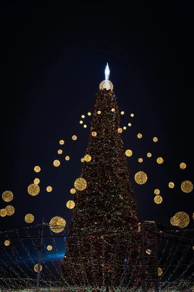 キエフウクライナ 2022 2022年にキエフの聖ソフィア広場にウクライナの主なクリスマスツリー — ストック写真