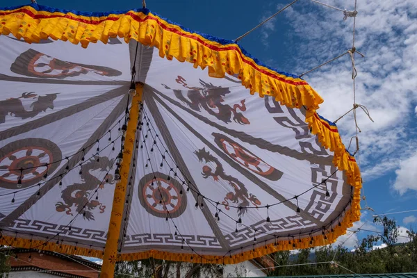 Paraply Med Åtta Lyckliga Tecken Bhutan — Stockfoto