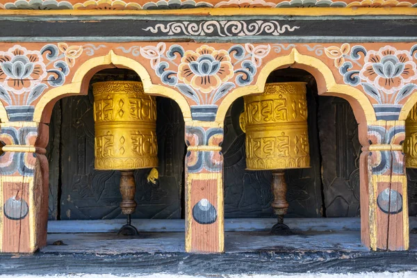 Молитвенные Колеса Буддийском Храме Бутана — стоковое фото