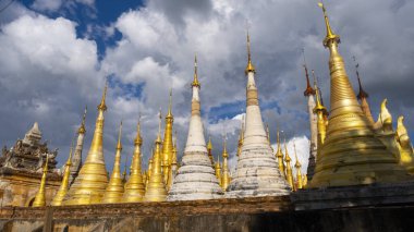 Indey Village of Inle Lake, Myanmar 'da Stupas
