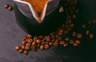 Geyser coffee maker for aromatic brewed coffee