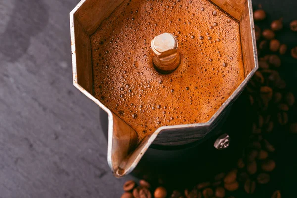 Καφετιέρα Geyser Για Αρωματικό Καφέ — Φωτογραφία Αρχείου