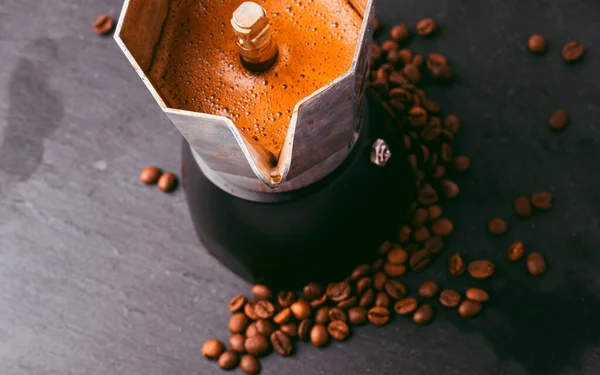 Geyser Coffee Maker Aromatic Brewed Coffee — ストック写真