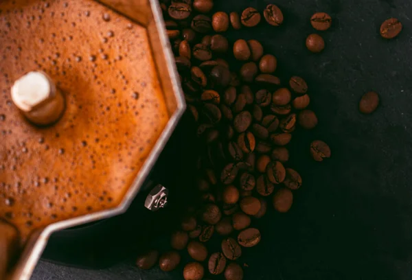 coffee maker for aromatic brewed coffee