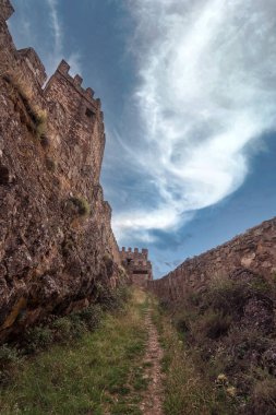 The castle of Riba de Santiuste is a Spanish fortification located in Riba de Santiuste, district of Sigenza (Guadalajara).