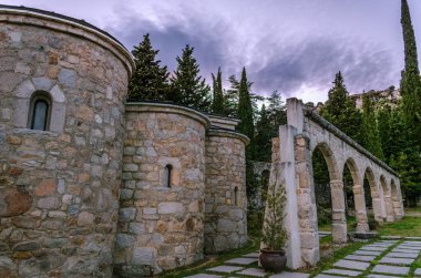 The Convent of San Julin and San Antonio at the foot of the Sierra de La Cabrera, is considered one of the most valuable buildings of Madrid's medieval heritage
