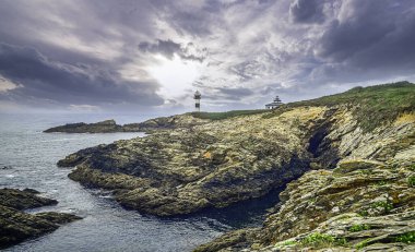 1046: Galiçya kıyıları, Ribadeo, Galiçya, İspanya 'daki Pancha Adası Deniz Feneri.