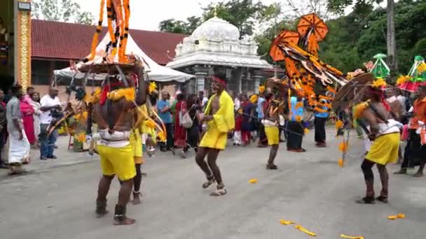 Georgetown Penang Malajsie Února 2023 Taneční Muži Kavadim Festivalu Thaipusam — Stock video