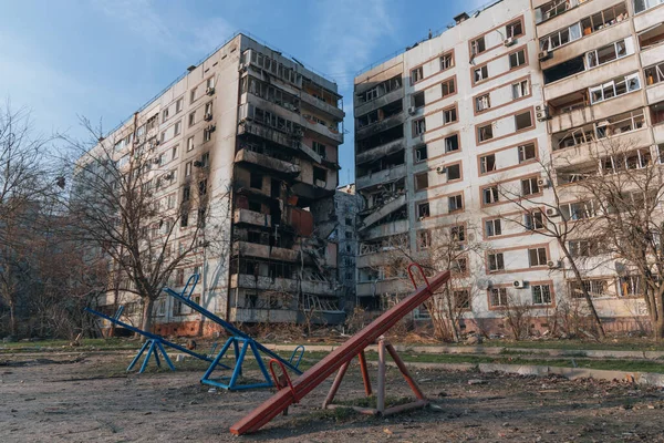 Een Staking Een Hoogbouw Stad Zaporozhye Oekraïne Een Woongebouw Verwoest — Stockfoto