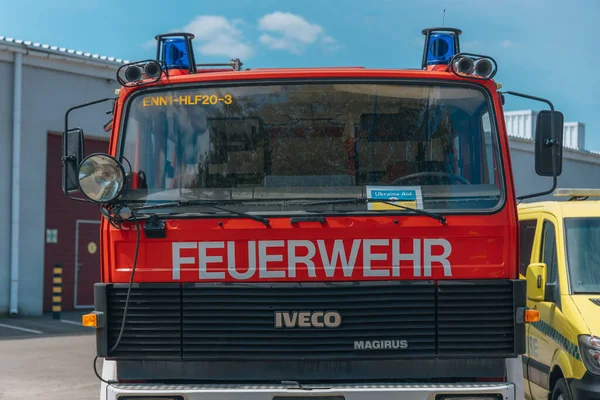 Przeniesienie Pojazdów Ratowniczych Ukrainę Straż Pożarna Straż Pożarna Pomoc Ofiarom — Zdjęcie stockowe