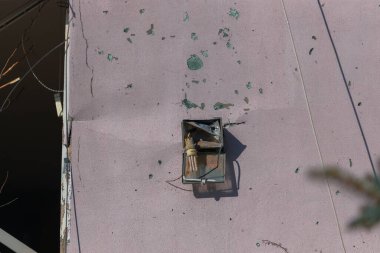 Savaş 2023. Rus saldırıları ve Ukrayna 'nın askeri istilası. Füze ve hava saldırılarından sonra evleri yıktılar. Dnipro şehrindeki sivillerin evleri bombalandı.