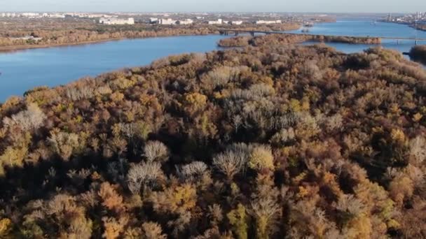 Ukrajinská Bárka Plující Řece Dněpru Obchodní Doprava Přeprava Zboží Vodě — Stock video