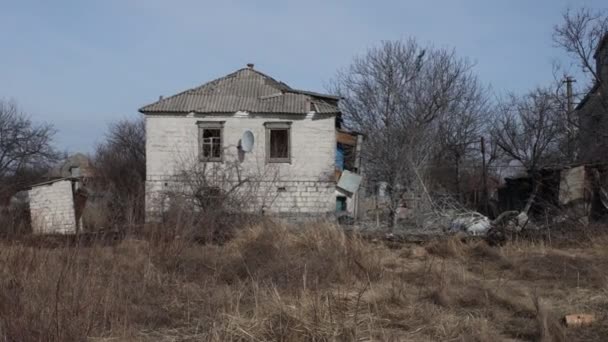 Consecuencias Explosión Cohete Una Casa Privada Guerra Ucrania Restos Casas — Vídeos de Stock