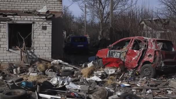 Gevolgen Van Een Raketexplosie Een Privéhuis Oorlog Oekraïne Resten Van — Stockvideo