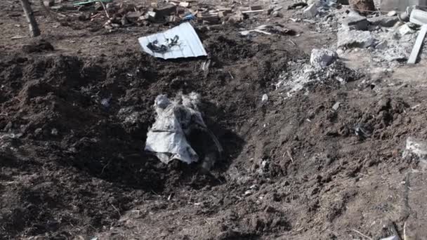 Des Bombardements Civils Cratère Explosion Débris Fusée Après Guerre Ukraine — Video