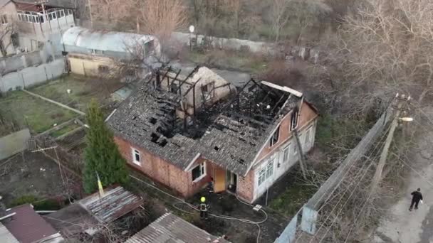Bovenaanzicht Van Een Verbrand Huis Het Huis Werd Volledig Verwoest — Stockvideo