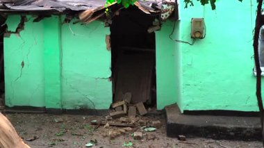 Ukrayna 'nın başkenti Dnepr' de yüksek binalarda bir grev. Bir konut binası. Şehre yapılan bir düşman saldırısından sonra. İnsanlar evsiz kaldı..