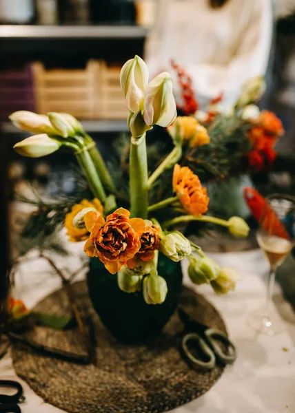 อดอกท สาขาไพน และอมาร การประช มเช งปฏ การดอกไม — ภาพถ่ายสต็อก