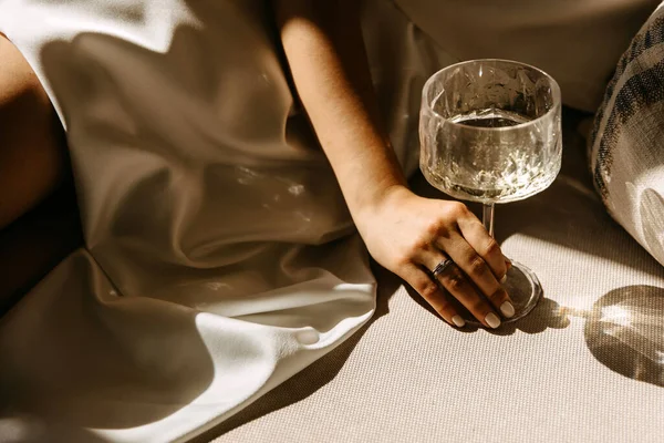 Female Hand Diamond Engagement Ring Holding Glass Champagne Sunlight — Stock Photo, Image