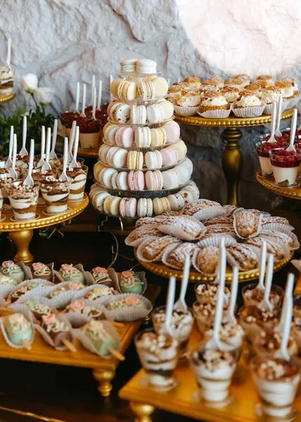 Dessert Table Event Variety Sweets Golden Stands Candy Bar Wedding — Stock Photo, Image