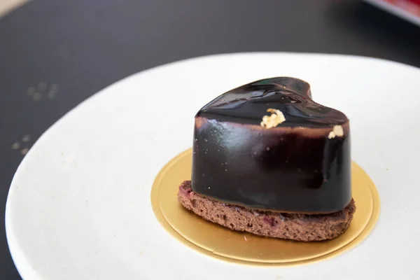 맛있는 디저트 미있는 초콜릿 케이크 — 스톡 사진