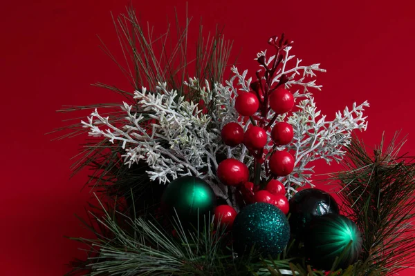 Bagas Vermelhas Red Glitter Twig Green Christmas Hanging Balls Silver — Fotografia de Stock