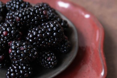 organik böğürtlenli sağlıklı modern yaşam tarzı