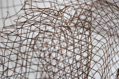 Beyaz Arkaplanda Siyah Rustik Kablo Ağını Kapat